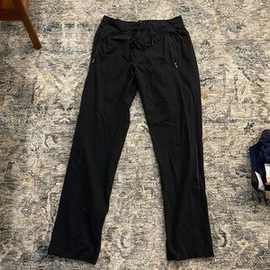 Lulu Lemon Black Sweat Pants. Large